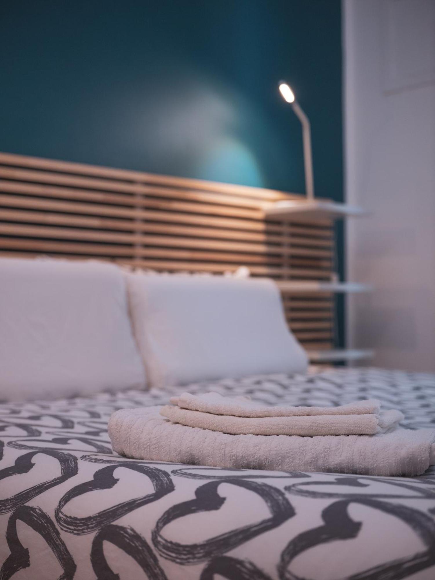 Itiseasy Palermo 1 E 2 Private Apartments Εξωτερικό φωτογραφία