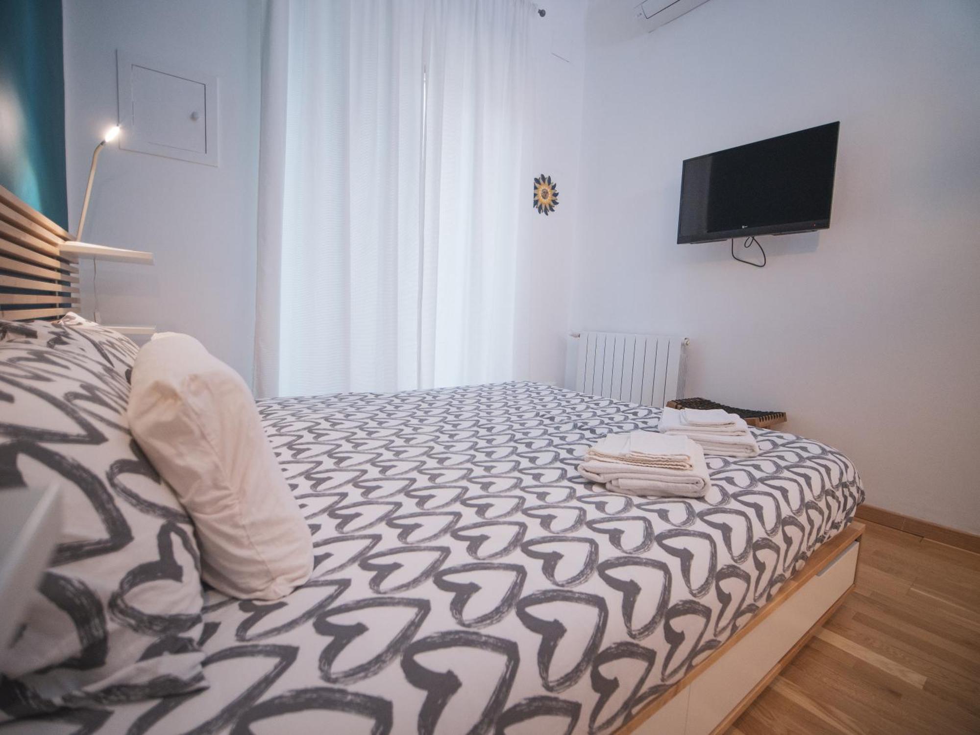 Itiseasy Palermo 1 E 2 Private Apartments Εξωτερικό φωτογραφία